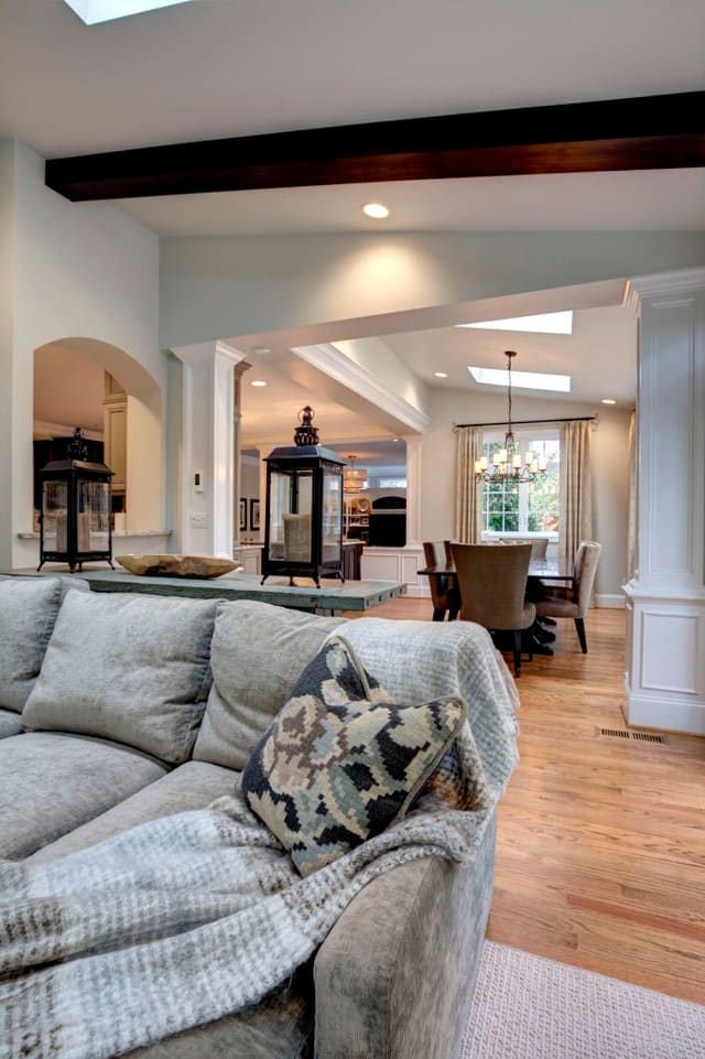 Family Room looking into Breakfast Nook