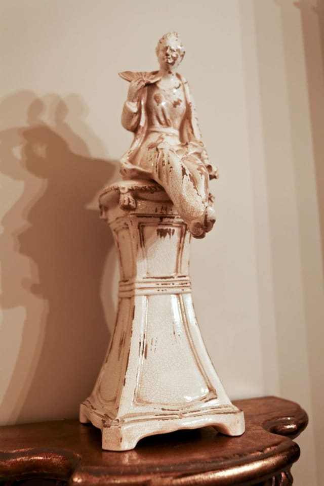 Oriental accessory