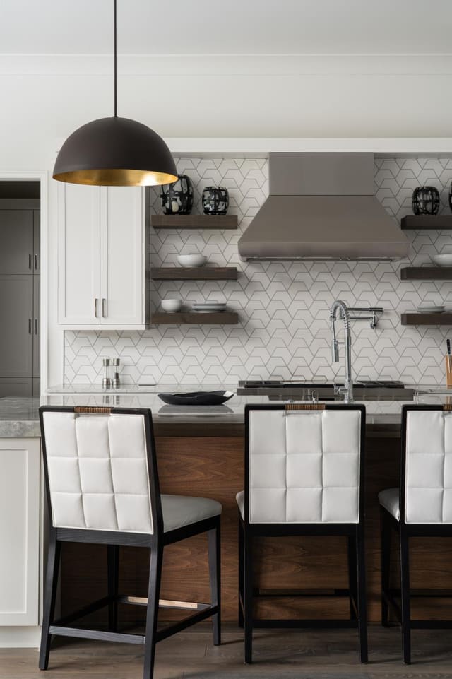 Kitchen with White backsplash & neutral tones