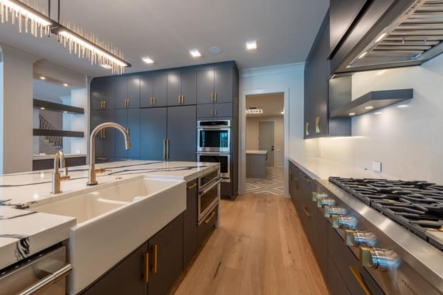Kitchen Leading into Laundry Room