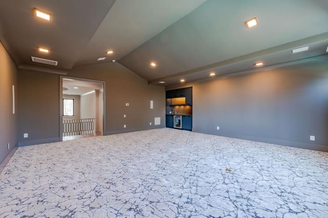 Entertainment Room with Wet Bar