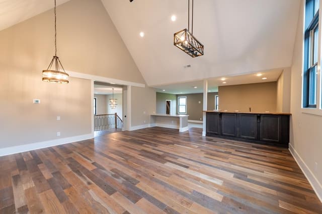 Entertainment Room with Wet Bar