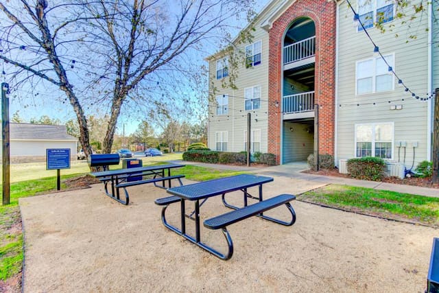 Picnic table area at Indigo Apartments