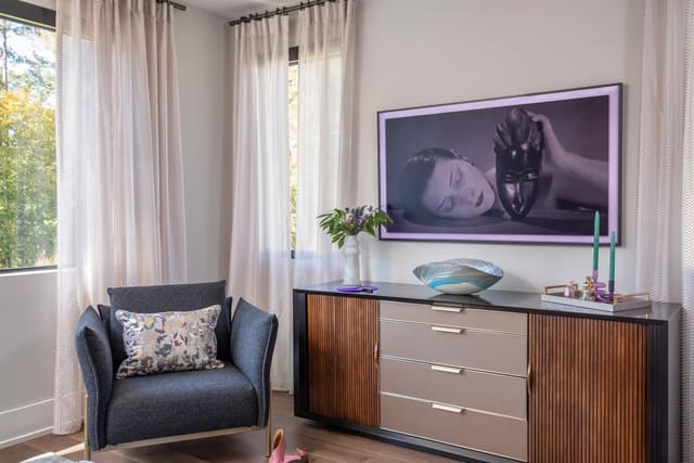 Guest Bedroom Sitting Area