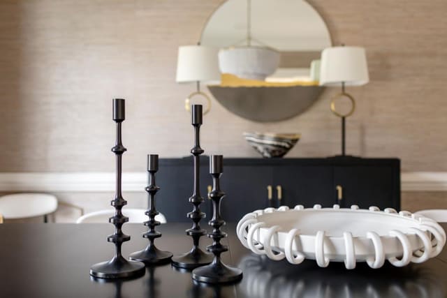 Small decor items.